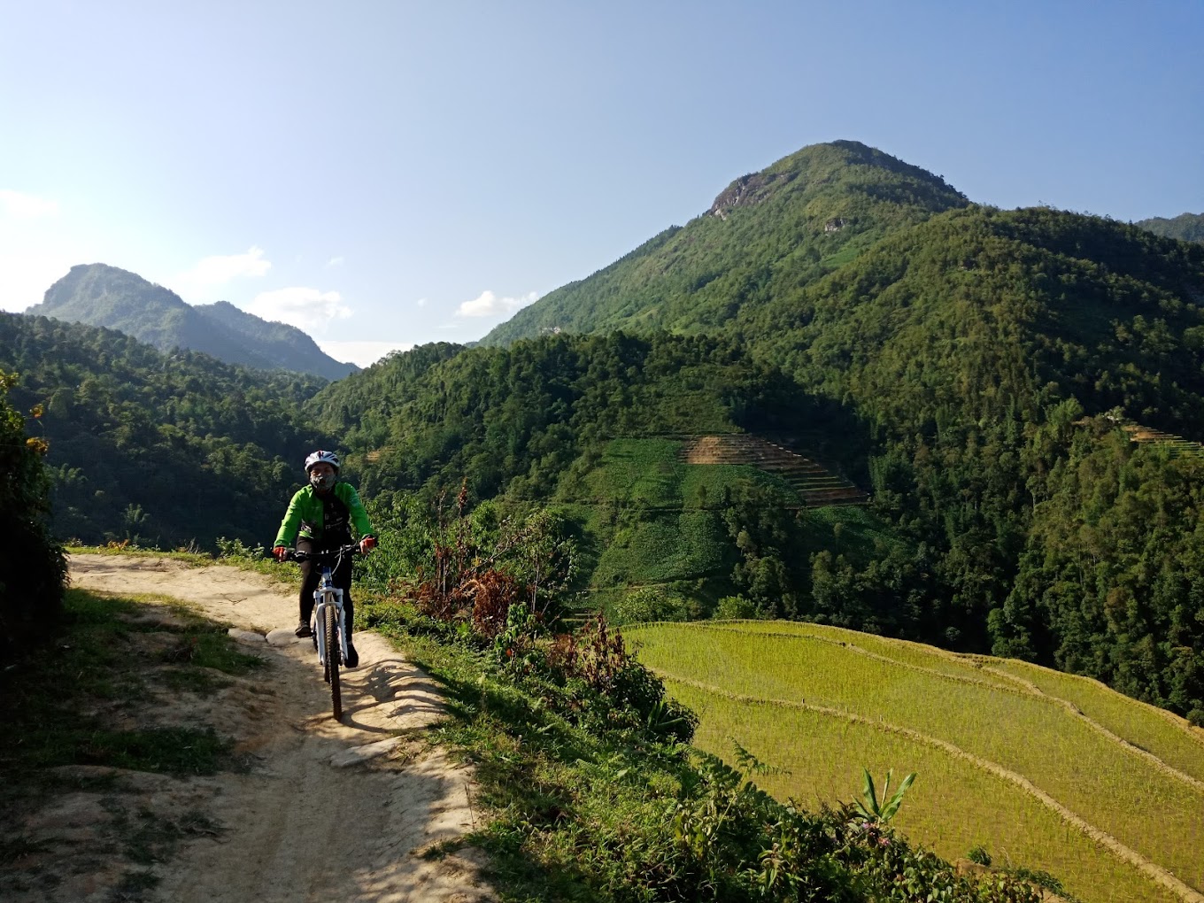 Offroad Mountain Bike Tour in Vietnam from Bac Ha to Ha Giang 8 Days